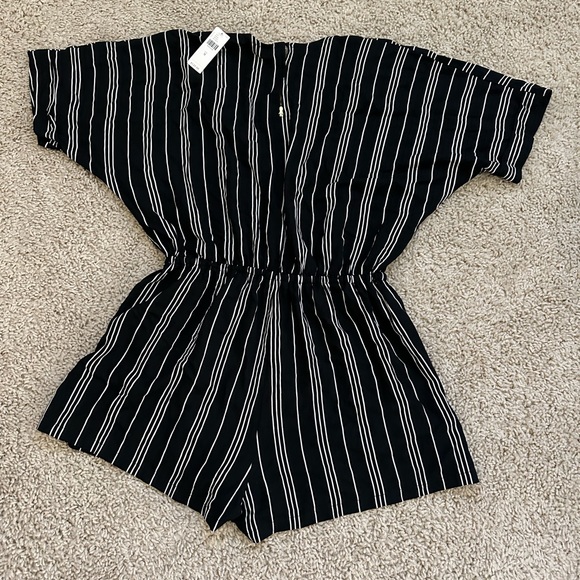 Anthropologie Romper size medium - Picture 2 of 4